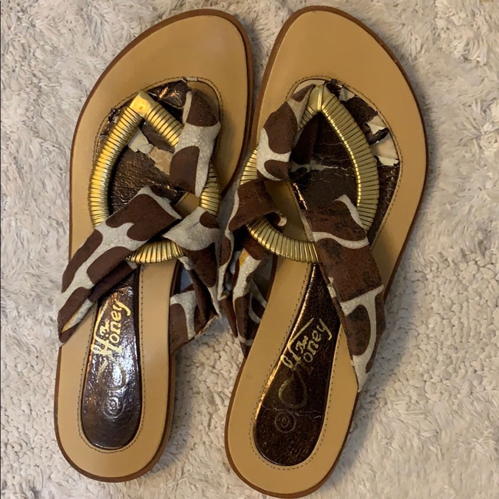 Cute Giraffe Print Sandals